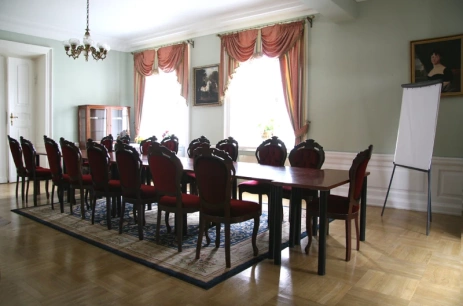Sala konferencyjna Sala Kominkowa w Hotel Pałac Ossolińskich Conference & SPA Sterdyń