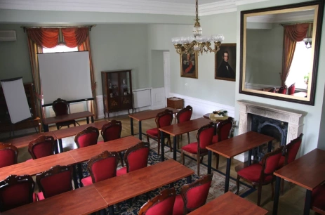 Sala konferencyjna Sala Kominkowa w Hotel Pałac Ossolińskich Conference & SPA Sterdyń