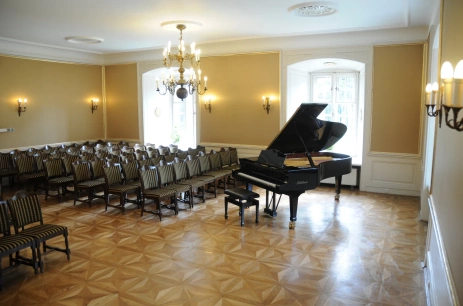 Sala konferencyjna Sala Kominkowa w Centrum Konferencyjne w Dworku Białoprądnickim Kraków