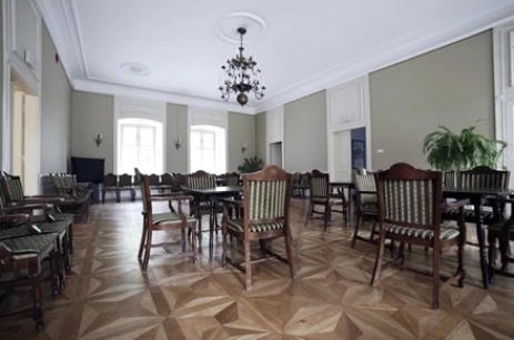 Sala konferencyjna Sala Złota w Centrum Konferencyjne w Dworku Białoprądnickim Kraków