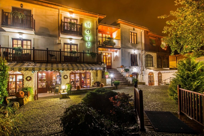 Kameralne spotkanie biznesowe w Hotelu i Restauracji Dwa Księżyce