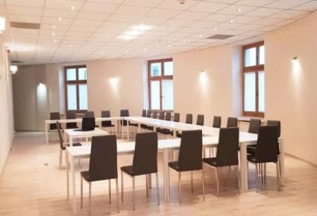 Sala konferencyjna w centrum Warszawy na 100 osób w Puffa Hostel Lux