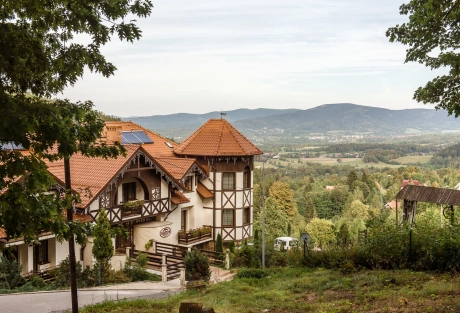 Hotel Dziki Potok u podnóża Karkonoszy