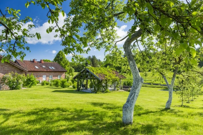 Połączenie luksusu i obcowania z naturą? Takie rzeczy w hotelu na Mazurach Narie Resort & Spa!