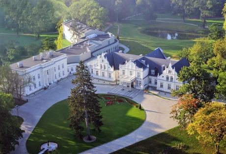 Elegancja i komfort w 4-gwiazdkowym standardzie, czyli Pałac w Turznie - wyjątkowe miejsce na konferencję!