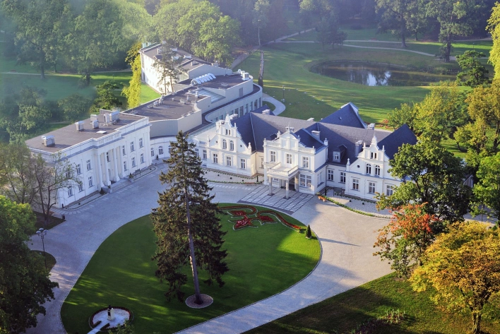 Elegancja i komfort w 4-gwiazdkowym standardzie, czyli Pałac w Turznie - wyjątkowe miejsce na konferencję!