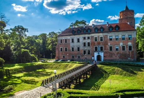 Konferencja w zamku? Na eventy biznesowe poleca się Zamek w Uniejowie, Dom Pracy Twórczej!