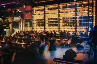 Restauracja na spotkanie biznesowe w centrum Warszawy - polecamy Moxo Restaurant & Club!