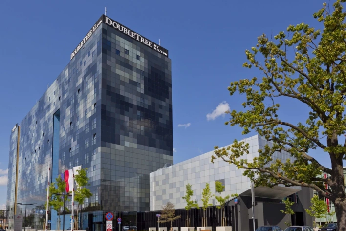 Hotel 4-gwiazdkowy w Łodzi z nowoczesnymi salami konferencyjnymi - DoubleTree by Hilton Łódź!