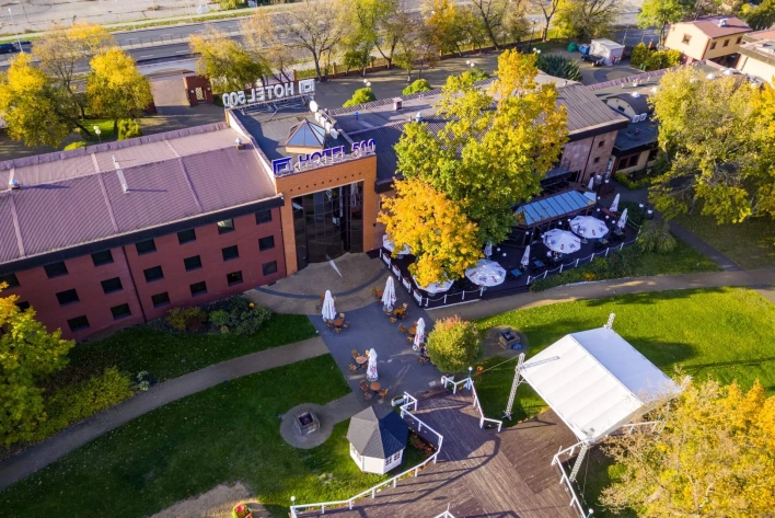 Hotel 3-gwiazdkowy pod Warszawą - Hotel 500 Zegrze na konferencje, wypoczynek i integrację!