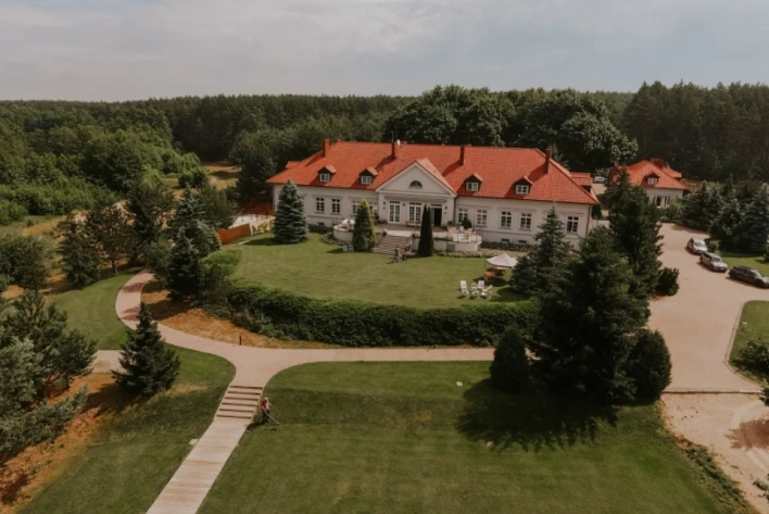 Las, jezioro, cisza – konferencje blisko Poznania w Weranda Home