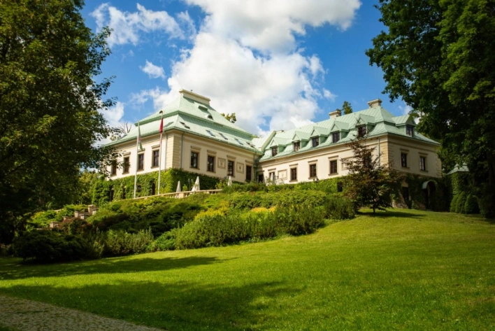 Konferencja w Pałacu na Mazowszu – Manor House SPA**** Pałac Odrowążów