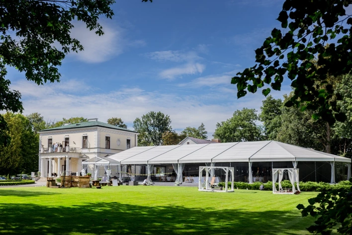 Eventy w otoczeniu pałacowych ogrodów – Pałac Rozalin pod Warszawą