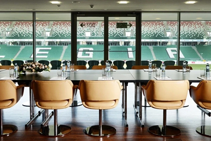 Sale konferencyjne w Warszawie - Centrum Konferencyjne Stadion Legia Warszawa, prestiż i profesjonalizm na spotkania!