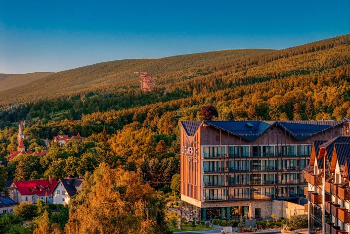 Luksusowy 5-gwiazdkowy hotel w górach – Elements Hotel & Spa Świeradów-Zdrój na konferencje i relaks!