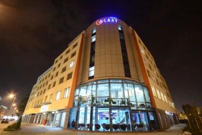 Hotel Galaxy Kraków – nowoczesne centrum konferencyjne z widokiem na Wisłę
