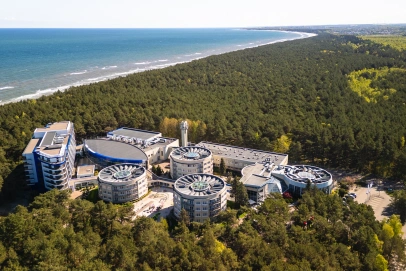 Integracja z Bałtykiem w tle – Hotel Senator w Dźwirzynie