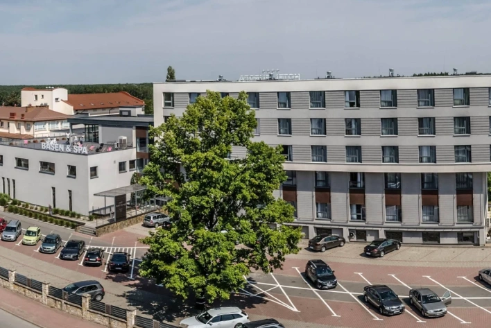 Nowoczesny styl i biznesowy prestiż w sercu Gór Świętokrzyskich - poznaj Hotel Europa Starachowice!