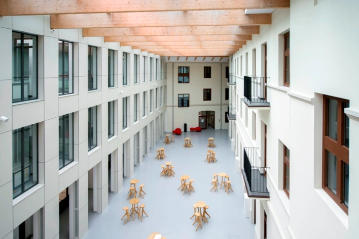 Szukasz wyjątkowego miejsca na konferencję w Warszawie? Przedstawiamy Centrum Kreatywności Targowa!