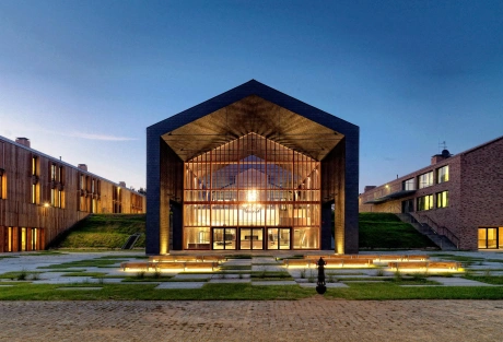 Konferencje z klimatem – nowoczesne centrum biznesowe na terenie Skansenu w Sierpcu!