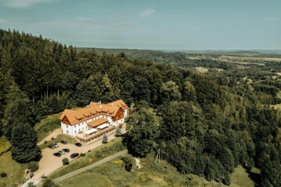 Konferencje w górach? Odkryj Le Mont Medical SPA, który naprawdę odpręża i inspiruje