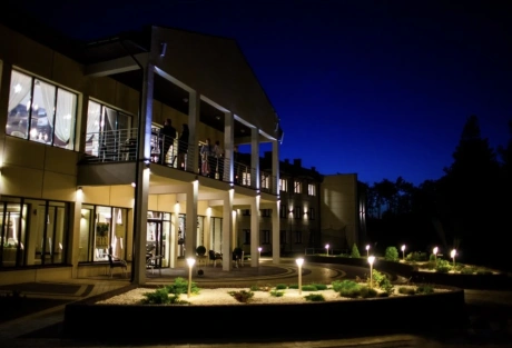 Wydarzenia biznesowe nad jeziorem? Poznaj ofertę SANVIT Lake Resort & Spa ***