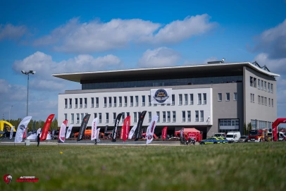 Autodrom Jastrząb – konferencje, eventy i adrenalina w jednym miejscu
