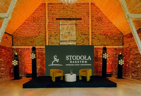 Gdzie zorganizować konferencję pod Warszawą? Stodoła Rasztów zachwyca skalą i możliwościami!