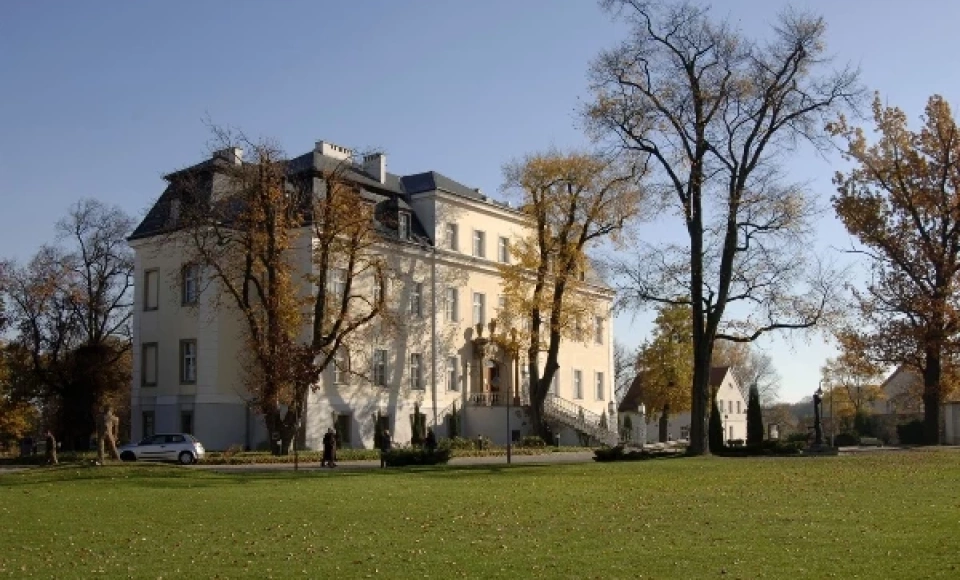 Międzynarodowe Centrum Konferencyjne Krzyżowa