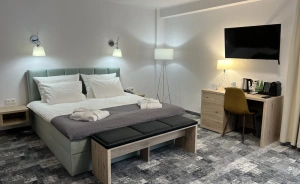 CITY HOTEL Hotel **** / 2