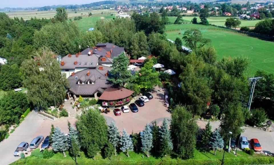 Hotel** Restauracja Jaś Wędrowniczek