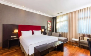 NH Poznań Hotel **** / 1