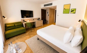 Holiday Inn Resort Warszawa-Józefów Hotel **** / 3