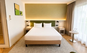 Holiday Inn Resort Warszawa-Józefów Hotel **** / 0