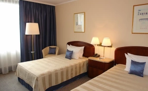 Crown Piast Hotel & Park Hotel ***** / 0