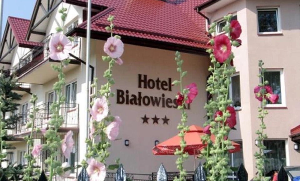 HOTEL BIAŁOWIESKI ***