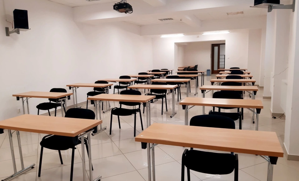 Lloyd Woodley English Language Centre