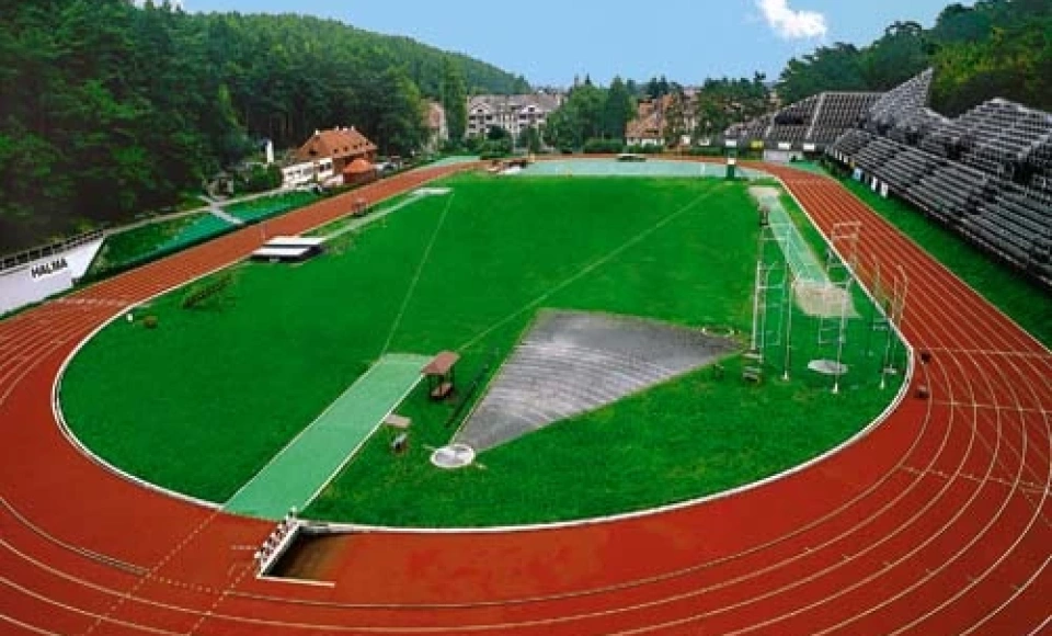 Stadion Leśny