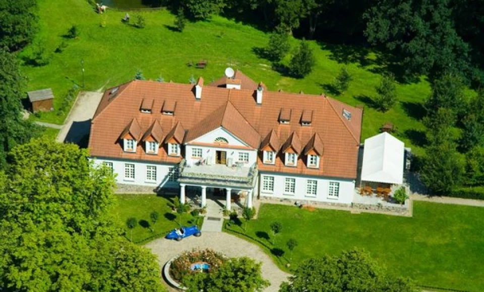 Dwór w Bychowie Sp. Z o.o.