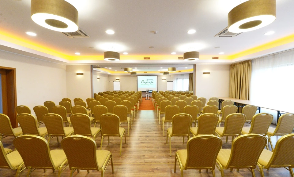 Hotel Daglezja nad Jeziorem Kórnickim