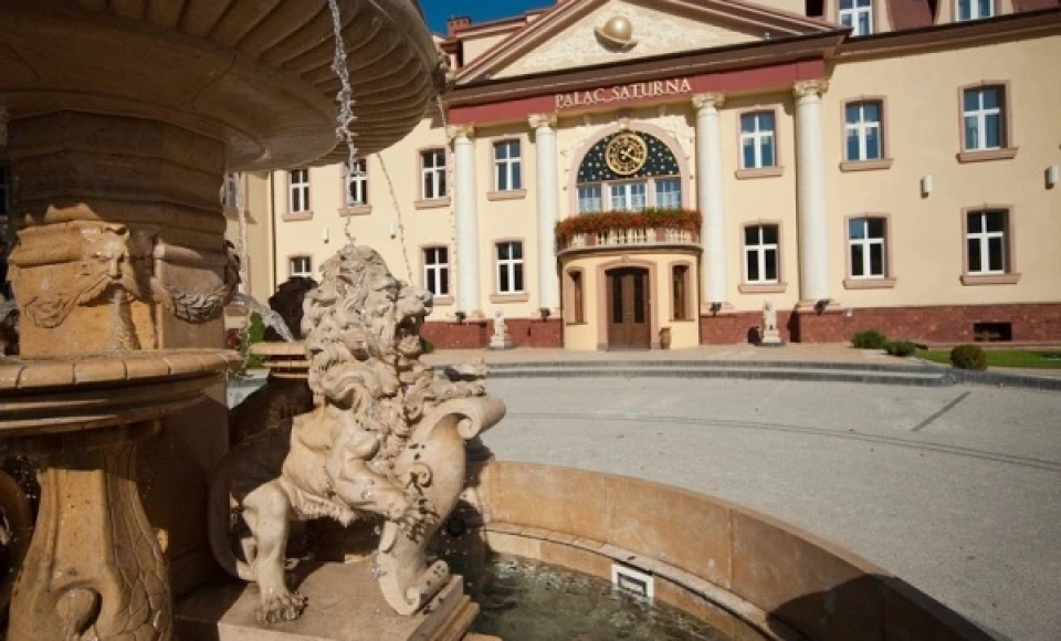 Pałac Saturna Termy Rzymskie