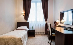 Dwór Dwikozy Hotel *** / 1