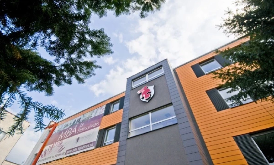 Wyższa Szkoła Handlowa we Wrocławiu