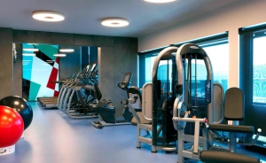 Renaissance by Marriott Hotel ***** / 0
