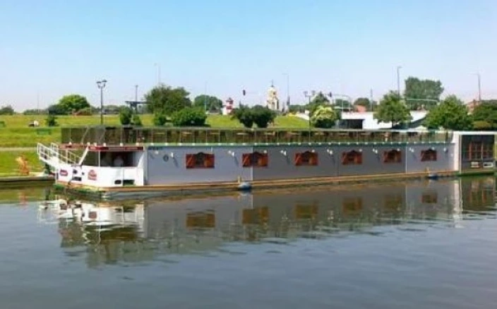 Sale konferencyjne Kraków - Marta Hotelik na wodzie