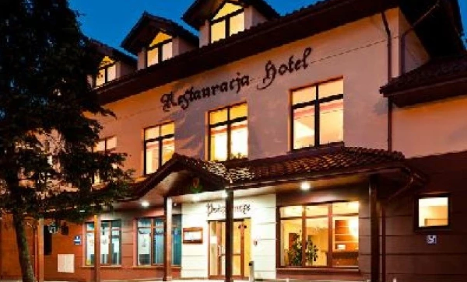 Restauracja i Hotel Podzamcze