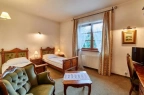 Hotel *** Folwark Stara Winiarnia / 10