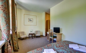 Biały Pałac Palczew Pałac / 3