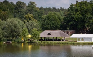 Miłocin Park Centrum Konferencyjno-Bankietowe Obiekt szkoleniowo-wypoczynkowy / 3