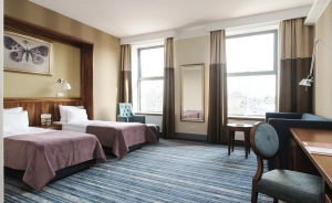 Hotel**** Pałac Romantyczny w Turznie Hotel **** / 1